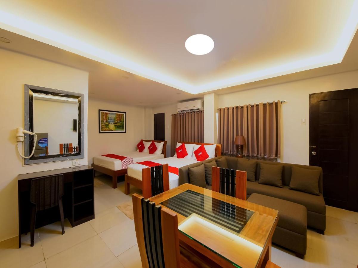 Oyo 848 Dona Aurora Condotel Quezon City Exterior foto